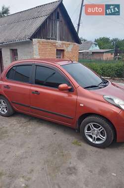 Хэтчбек Nissan Micra 2008 в 
