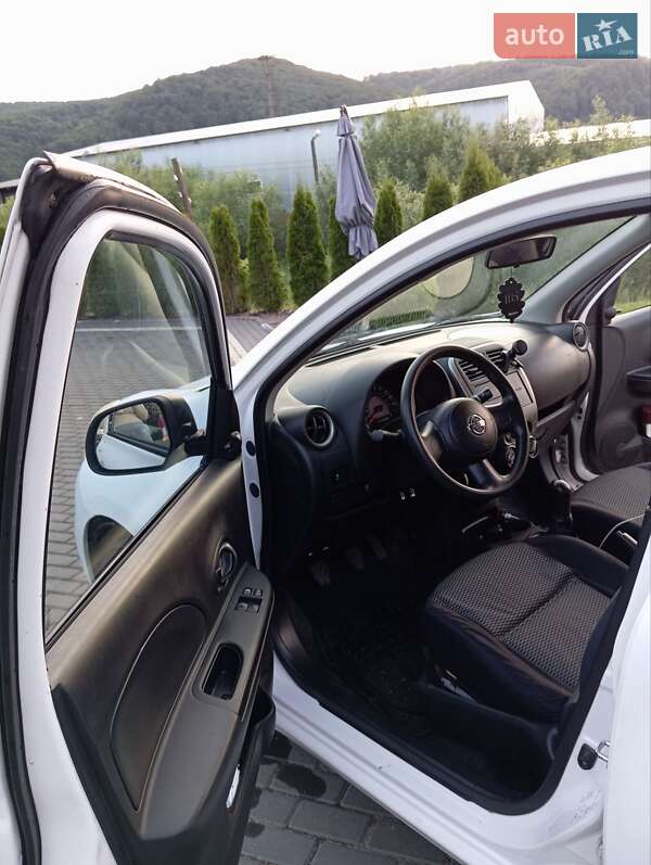Хетчбек Nissan Micra 2015 в Вигоді фото 4 Хетчбек Nissan Micra 2015 в Вигоді