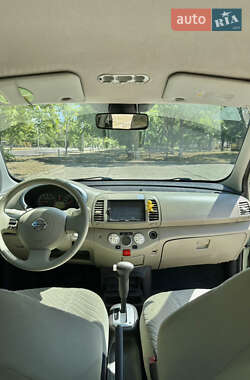 Хетчбек Nissan Micra 2006 в 