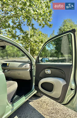 Хетчбек Nissan Micra 2006 в 