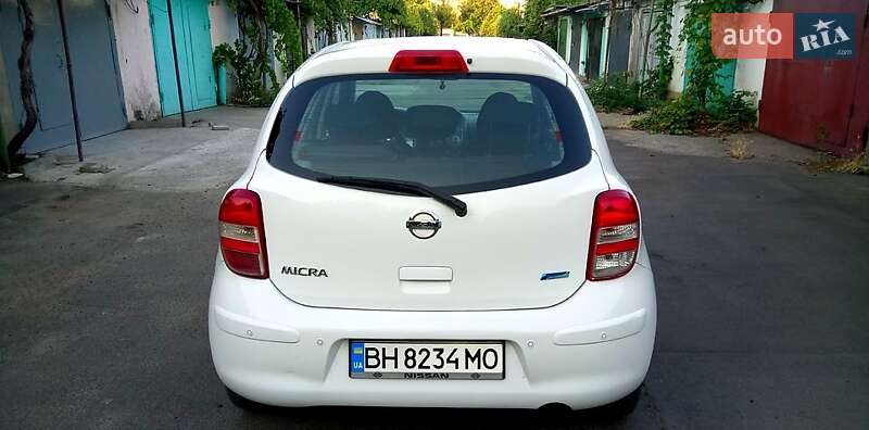 Хэтчбек Nissan Micra 2011 в Одессе