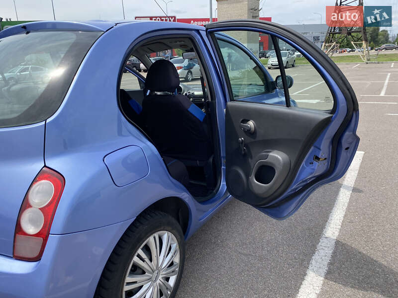 Хэтчбек Nissan Micra 2005 в Киеве