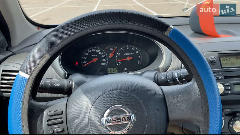 Хэтчбек Nissan Micra 2005 в Киеве