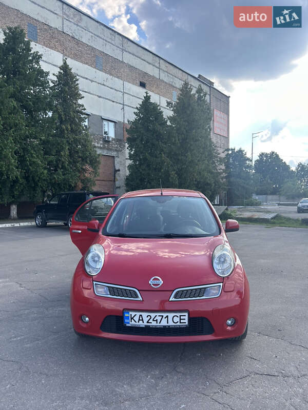 Хетчбек Nissan Micra 2010 в Києві