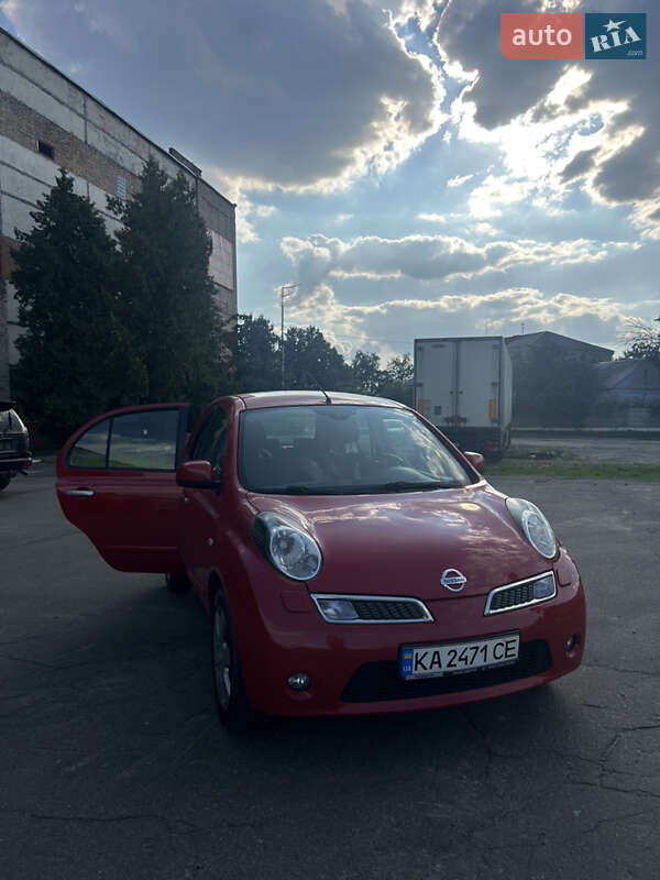 Хетчбек Nissan Micra 2010 в Києві
