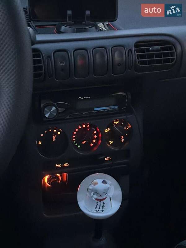 Хетчбек Nissan Micra 1997 в Чорноморську