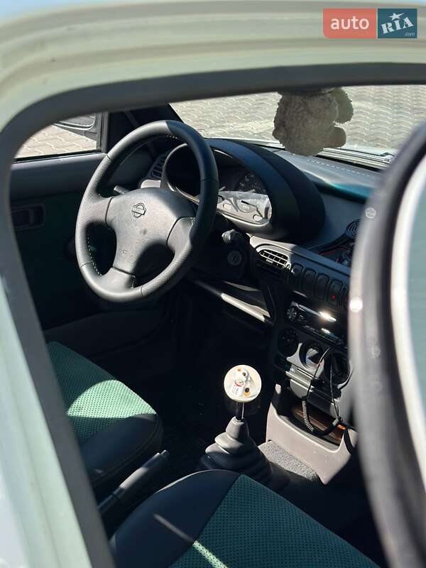 Хетчбек Nissan Micra 1997 в Чорноморську