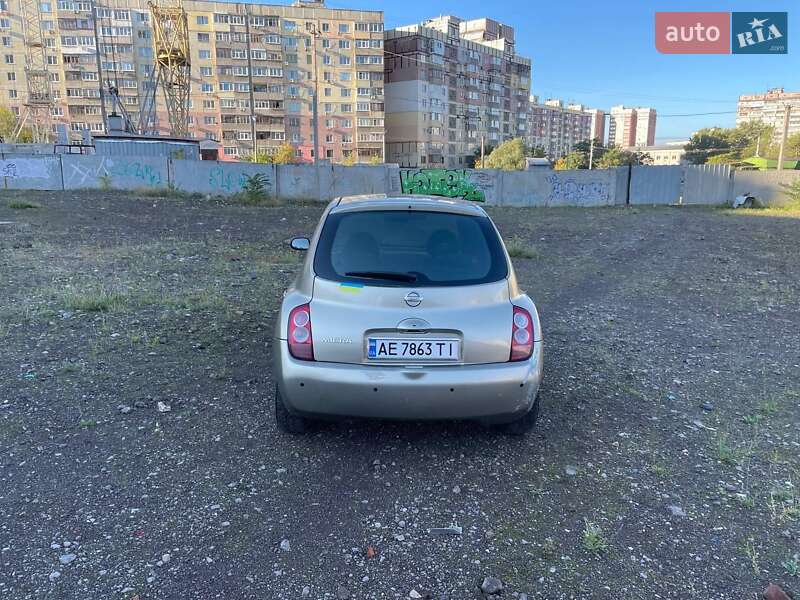 Хетчбек Nissan Micra 2003 в Дніпрі