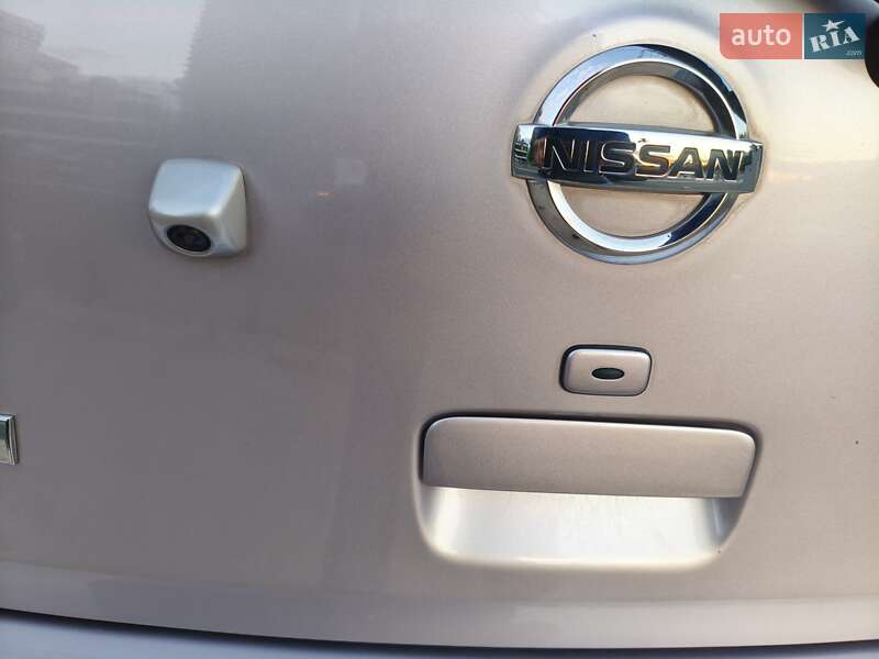 Хэтчбек Nissan Micra 2016 в Киеве