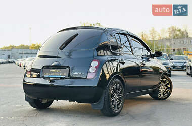 Хэтчбек Nissan Micra 2003 в 
