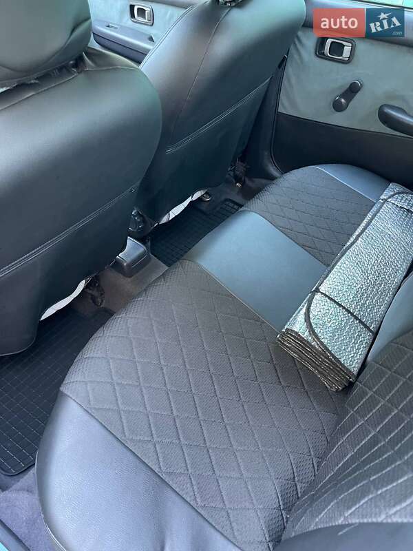 Хэтчбек Nissan Micra 2002 в Измаиле фото 40 Хэтчбек Nissan Micra 2002 в Измаиле