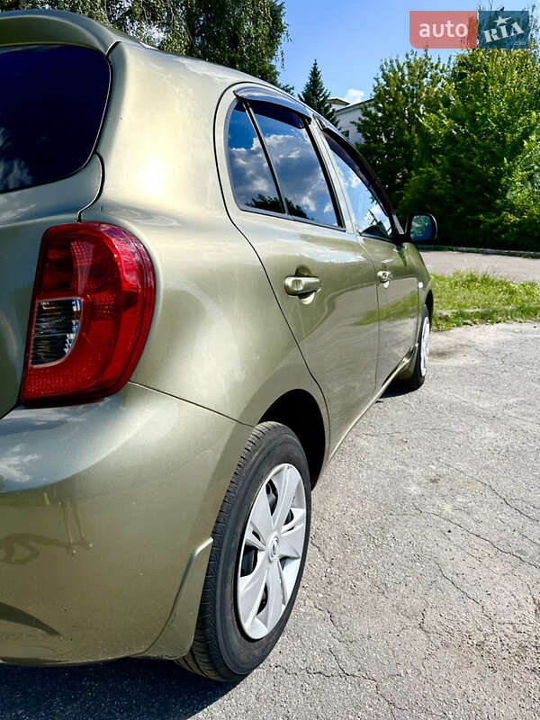 Хэтчбек Nissan Micra 2013 в Киеве