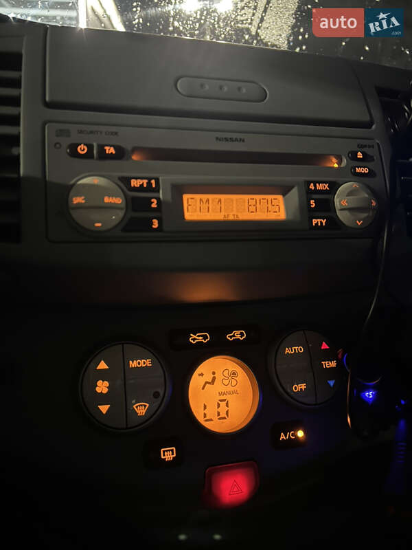 Хэтчбек Nissan Micra 2005 в Киеве