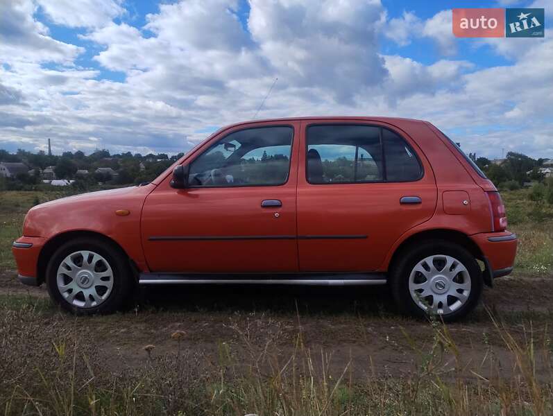 Хэтчбек Nissan Micra 2001 в Харькове