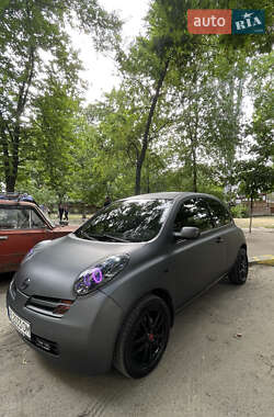 Хэтчбек Nissan Micra 2003 в  фото 6 Хэтчбек Nissan Micra 2003 в