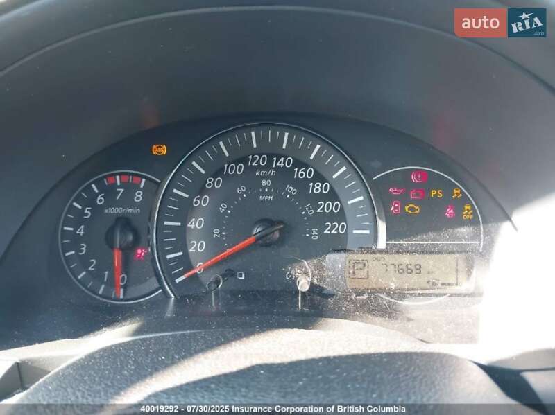 Хетчбек Nissan Micra 2015 в Києві