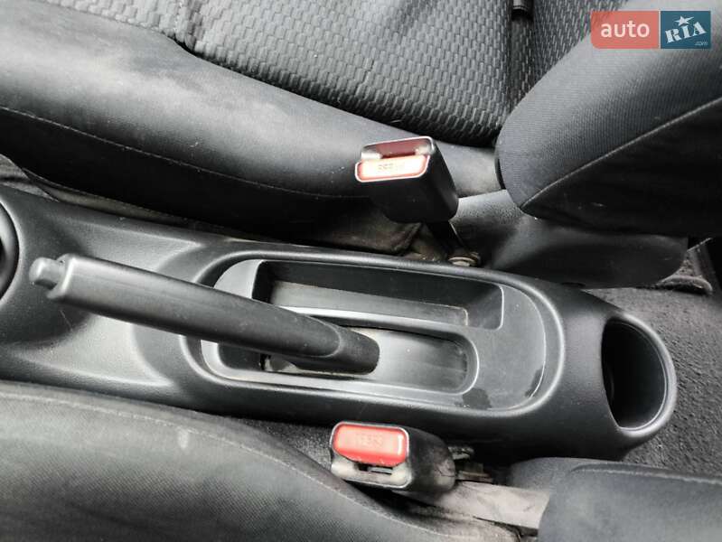 Хэтчбек Nissan Micra 2011 в Черновцах фото 14 Хэтчбек Nissan Micra 2011 в Черновцах