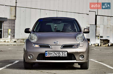Хэтчбек Nissan Micra 2010 в 
