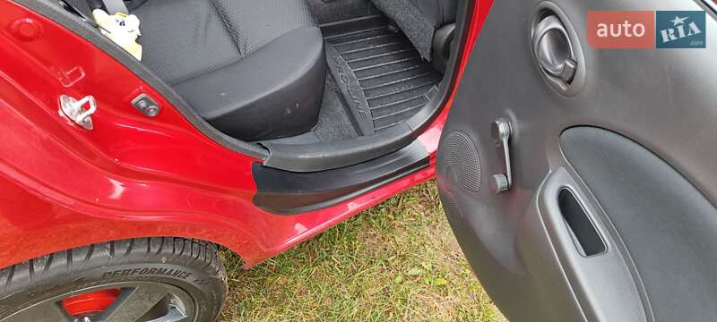 Хэтчбек Nissan Micra 2014 в Киеве фото 15 Хэтчбек Nissan Micra 2014 в Киеве