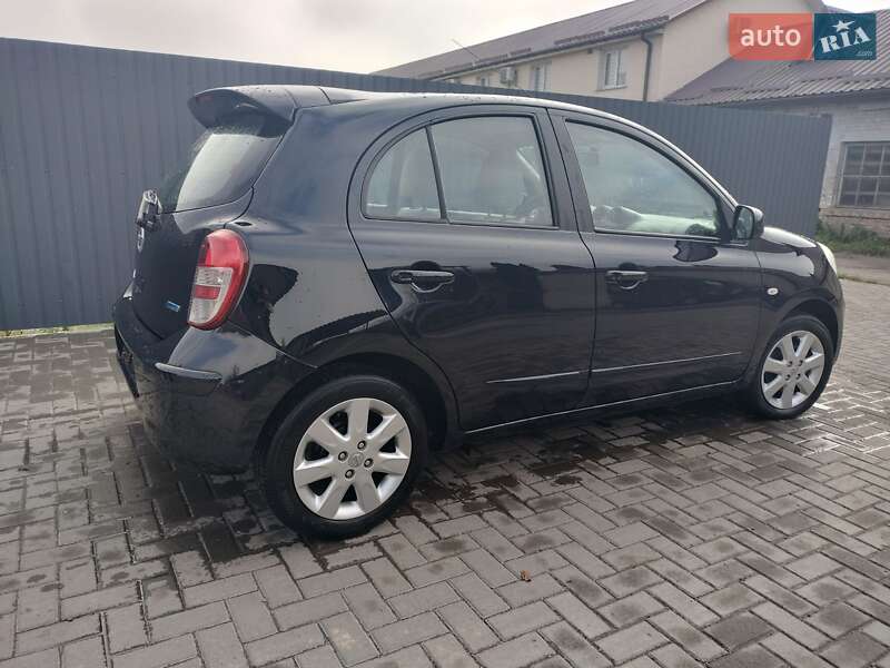 Хэтчбек Nissan Micra 2011 в Ровно