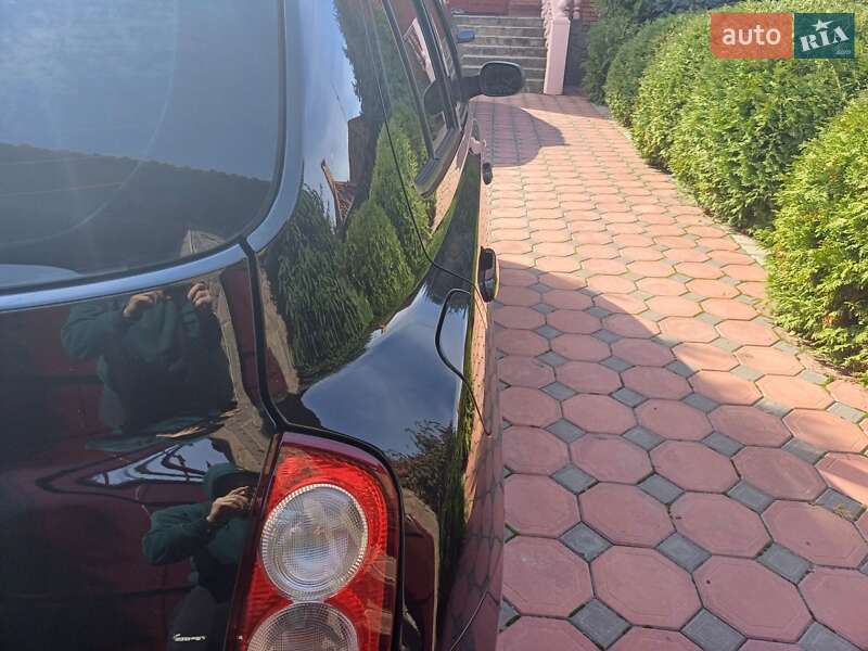 Хетчбек Nissan Micra 2005 в Одесі