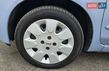 Хэтчбек Nissan Micra 2005 в  фото 7 Хэтчбек Nissan Micra 2005 в