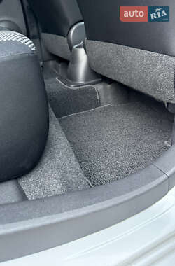 Хэтчбек Nissan Micra 2015 в Одессе