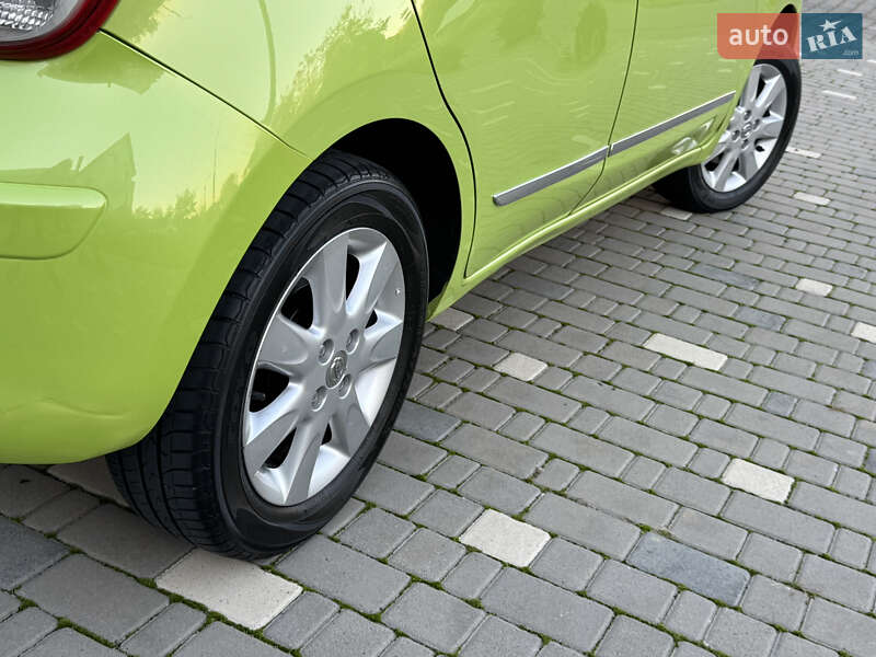 Хетчбек Nissan Micra 2013 в Одесі