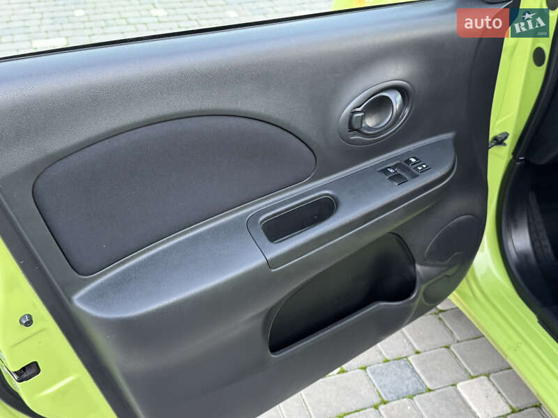 Хетчбек Nissan Micra 2013 в Одесі