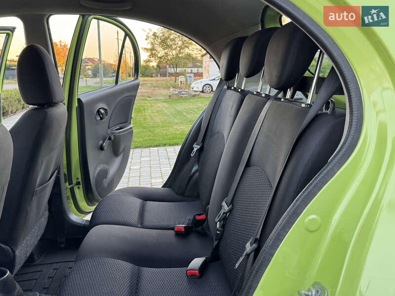 Хетчбек Nissan Micra 2013 в Одесі