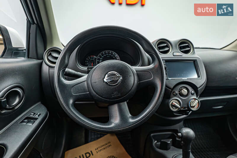 Хэтчбек Nissan Micra 2013 в Киеве
