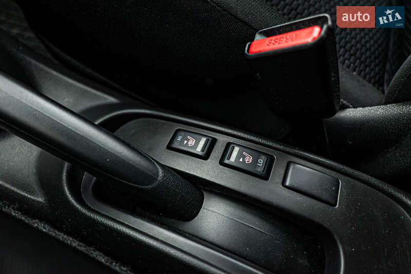 Хэтчбек Nissan Micra 2013 в Киеве