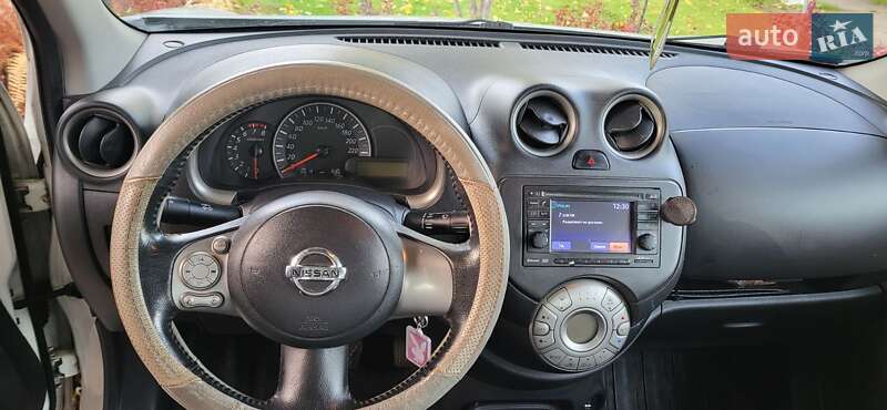Хетчбек Nissan Micra 2013 в Києві фото 13 Хетчбек Nissan Micra 2013 в Києві
