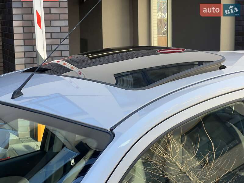 Хэтчбек Nissan Micra 2006 в Киеве