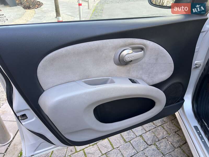 Хэтчбек Nissan Micra 2006 в Киеве