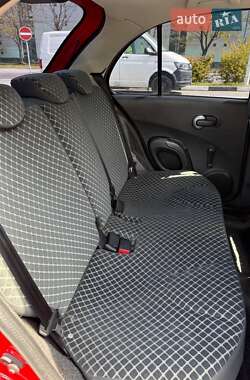 Хэтчбек Nissan Micra 2005 в Яготине