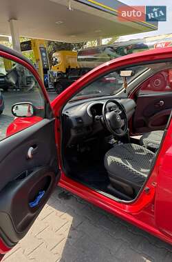 Хэтчбек Nissan Micra 2005 в Яготине