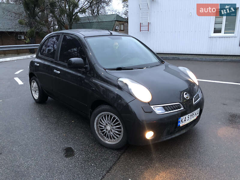 Хэтчбек Nissan Micra 2010 в Киеве