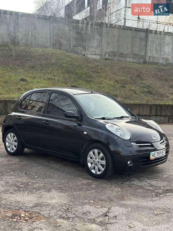 Хэтчбек Nissan Micra 2006 в Запорожье