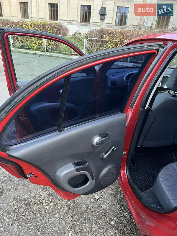 Хэтчбек Nissan Micra 2006 в Черновцах фото 16 Хэтчбек Nissan Micra 2006 в Черновцах