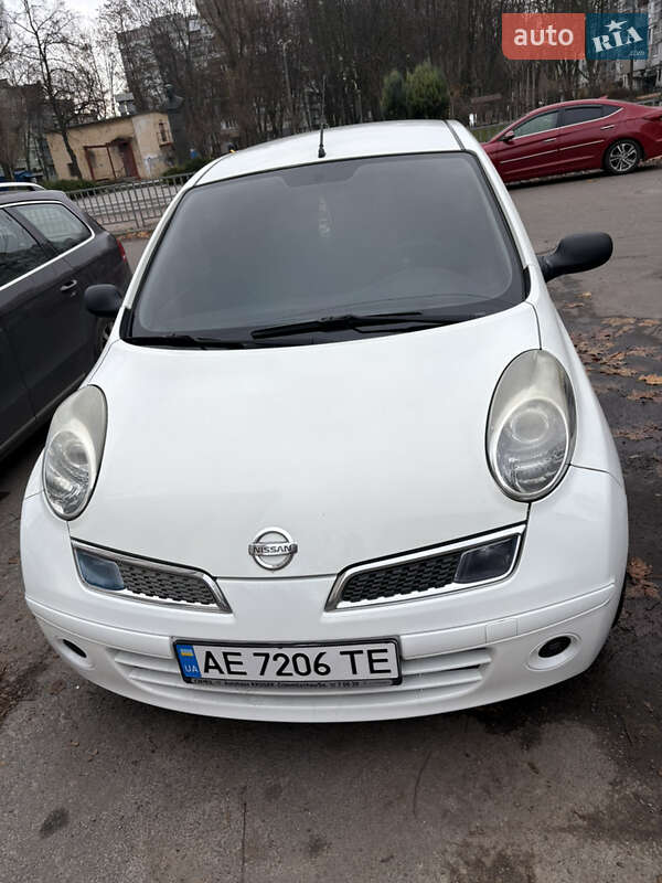 Хэтчбек Nissan Micra 2009 в Днепре