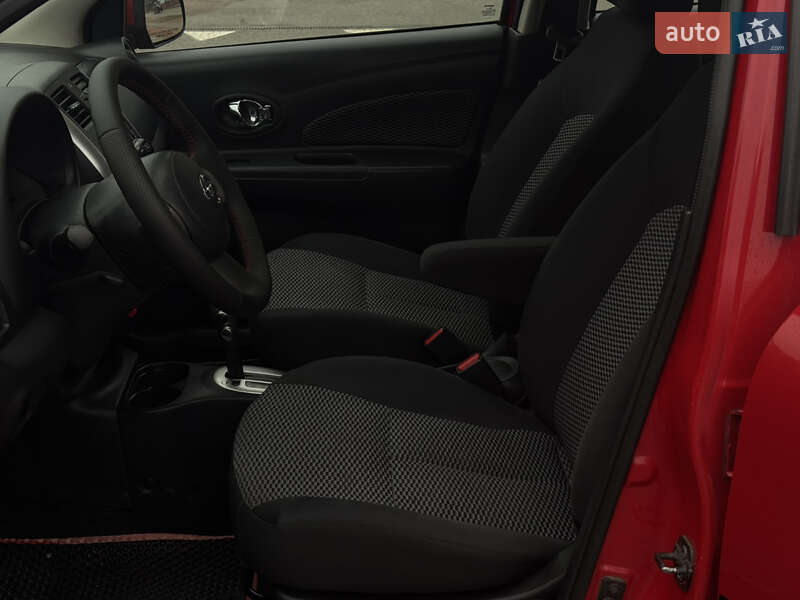 Хэтчбек Nissan Micra 2015 в Житомире