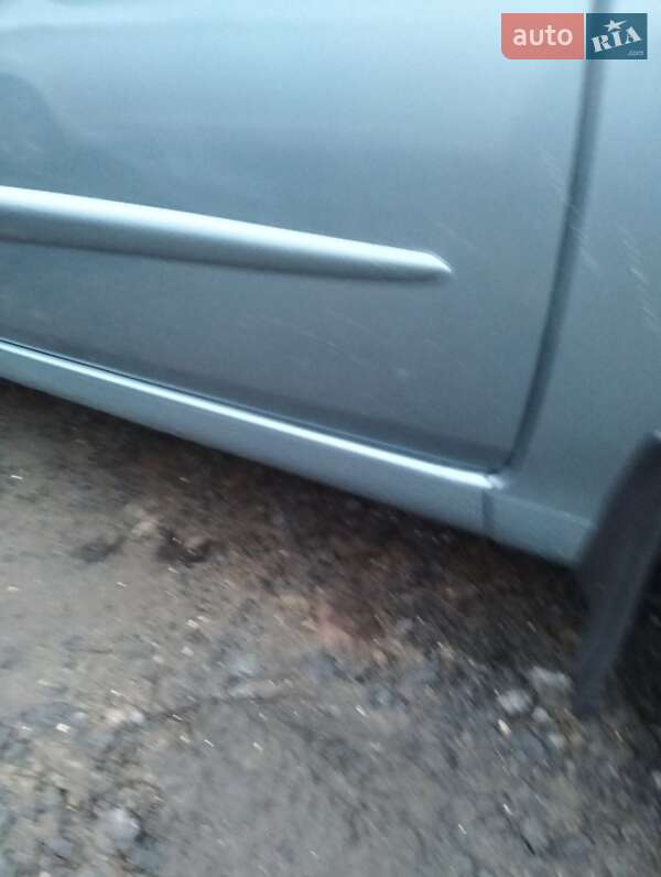 Хэтчбек Nissan Micra 2002 в Виннице