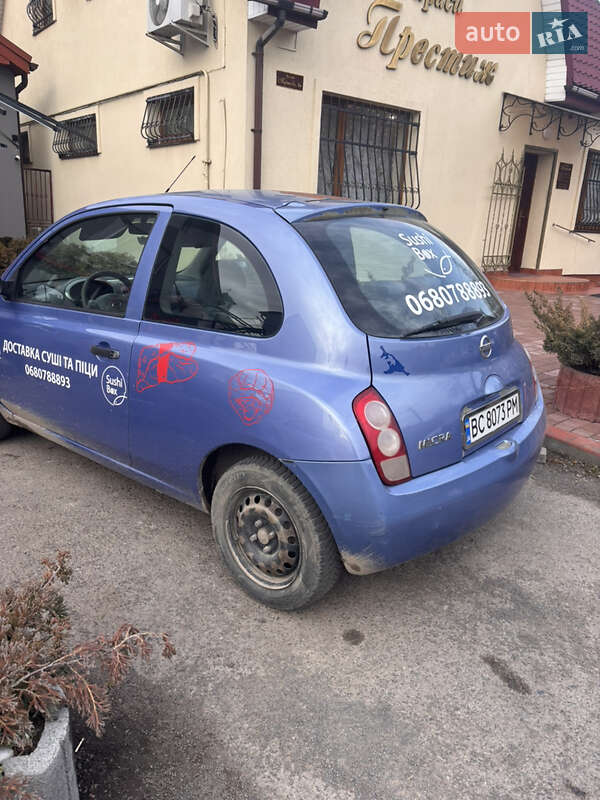Хэтчбек Nissan Micra 2003 в Городке