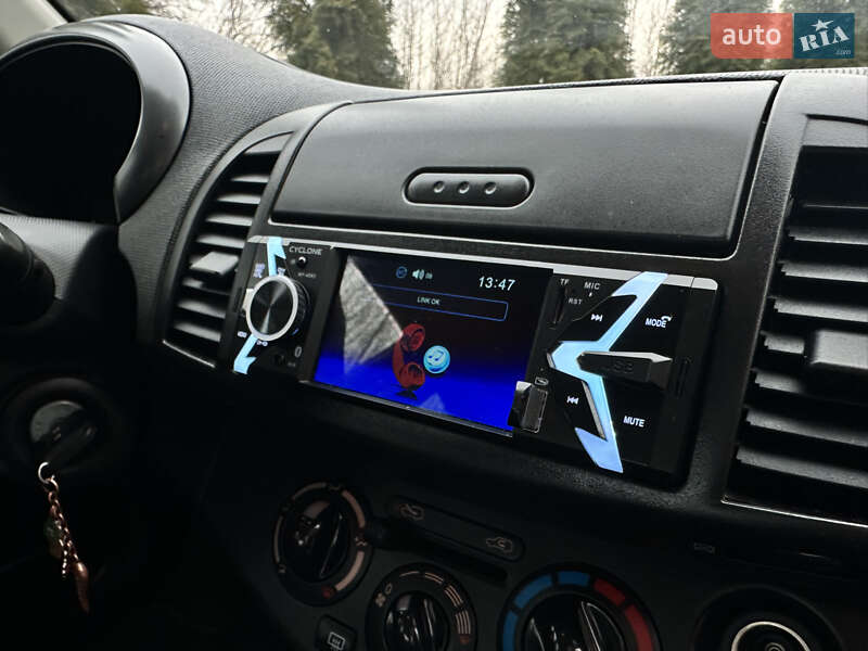 Хэтчбек Nissan Micra 2008 в Дрогобыче