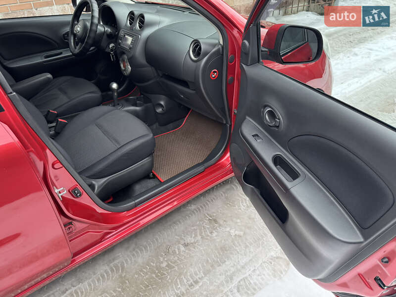 Хэтчбек Nissan Micra 2015 в Киеве