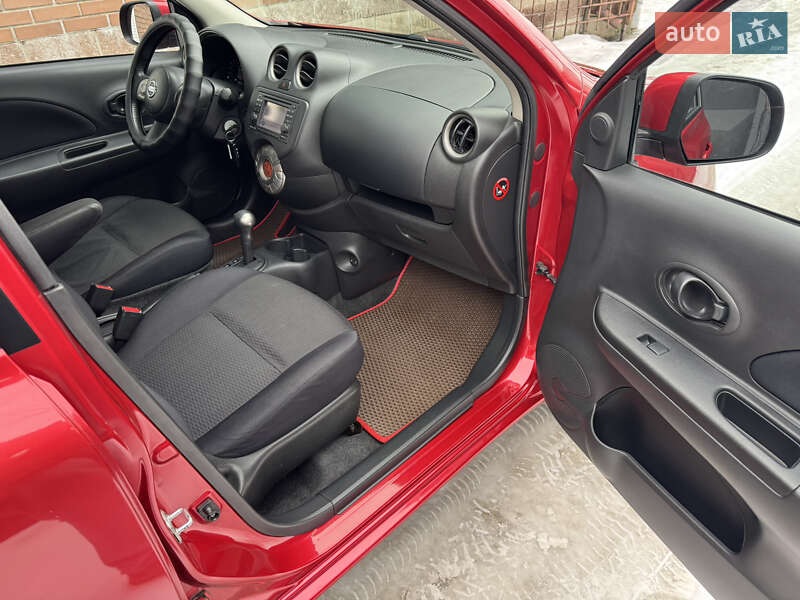 Хэтчбек Nissan Micra 2015 в Киеве