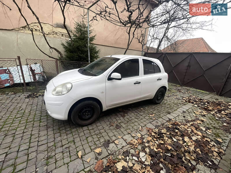 Хэтчбек Nissan Micra 2014 в Мукачево фото 6 Хэтчбек Nissan Micra 2014 в Мукачево