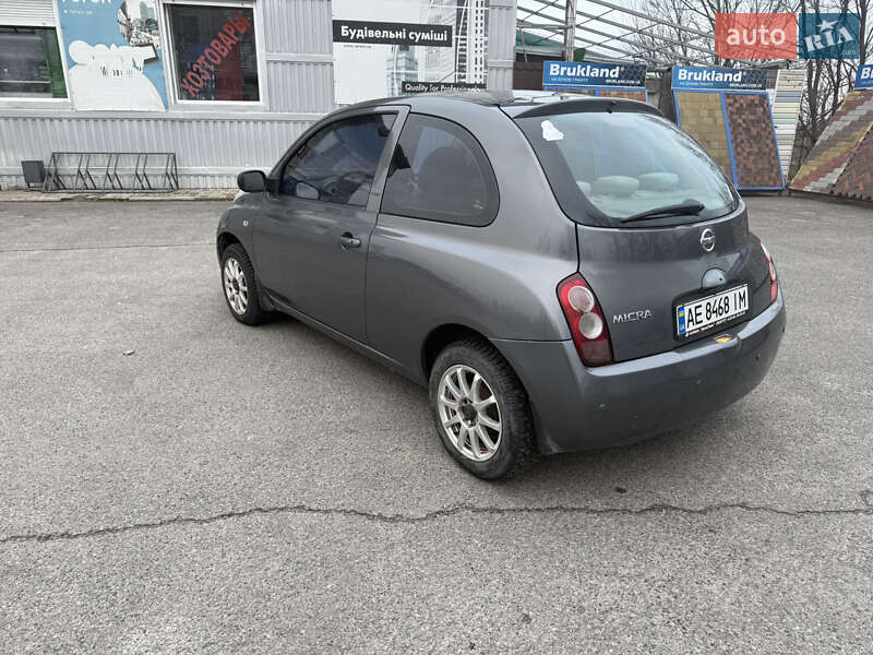 Хэтчбек Nissan Micra 2003 в Днепре