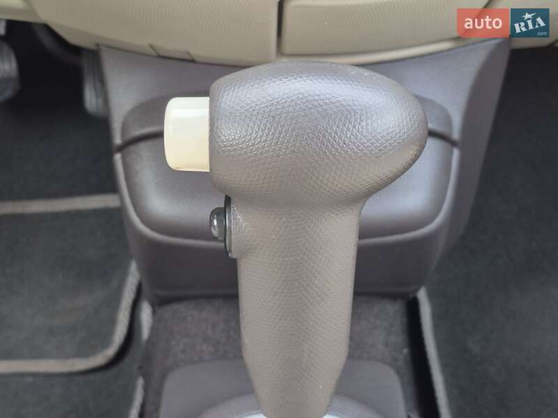 Хэтчбек Nissan Micra 2006 в Одессе фото 26 Хэтчбек Nissan Micra 2006 в Одессе